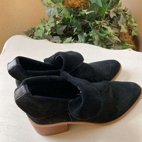 Steve Madden Black Suede Booties Size 7M Flaw - Picture 9 of 14